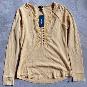 Mustard yellow waffle shirt with lace accent